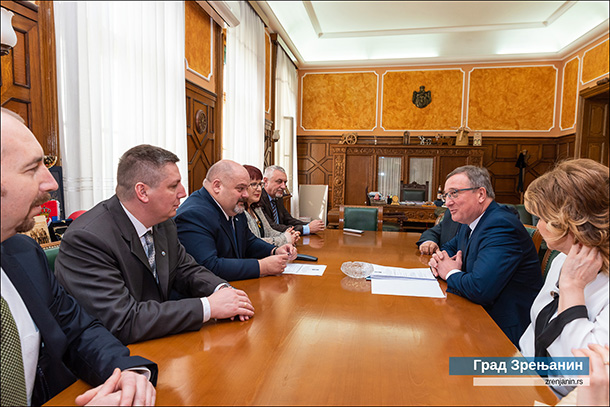 Potpredsednik Pokrajinske Vlade I Pokrajinski Sekretar Mihalj Njila U